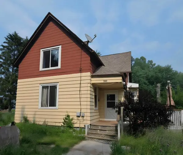 5723 Old Q ROAD, Manitowoc, WI 54220