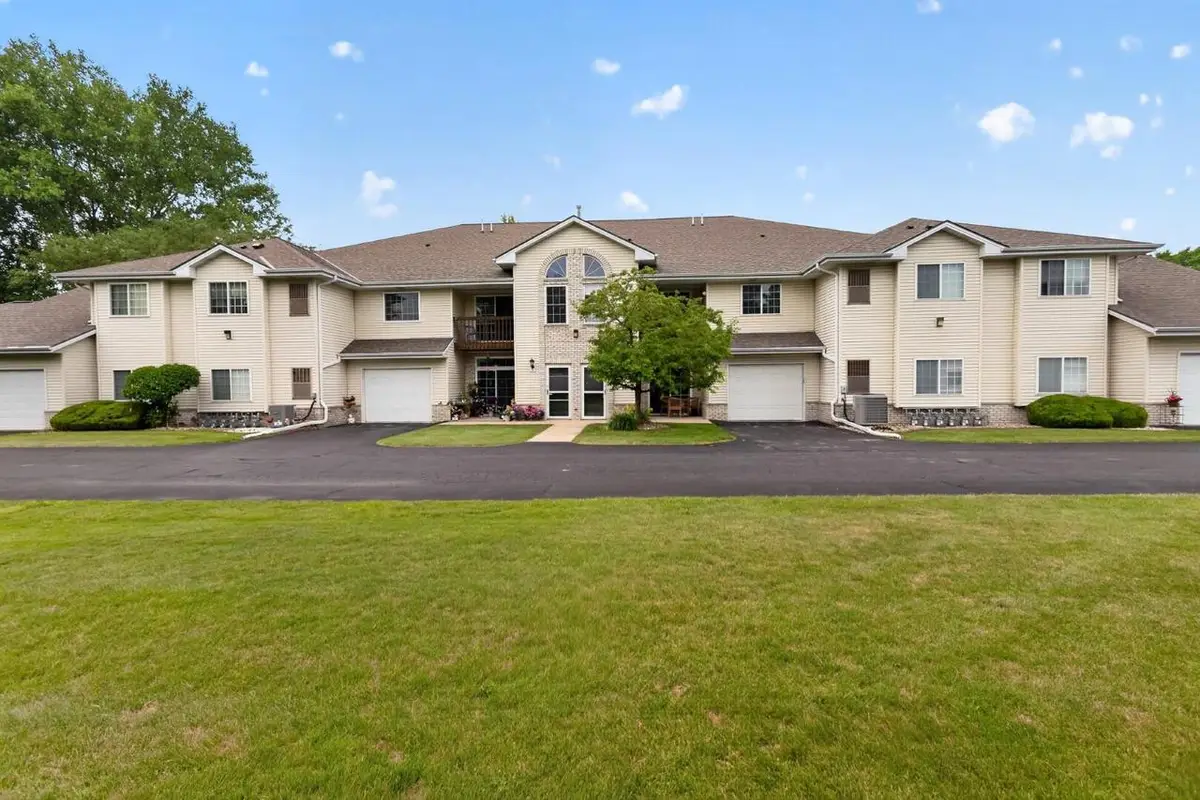 6115 S Creekside DRIVE #3, Cudahy, WI 53110 - #1