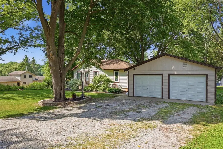 8710 Buena DRIVE, Burlington, WI 53105 - #2