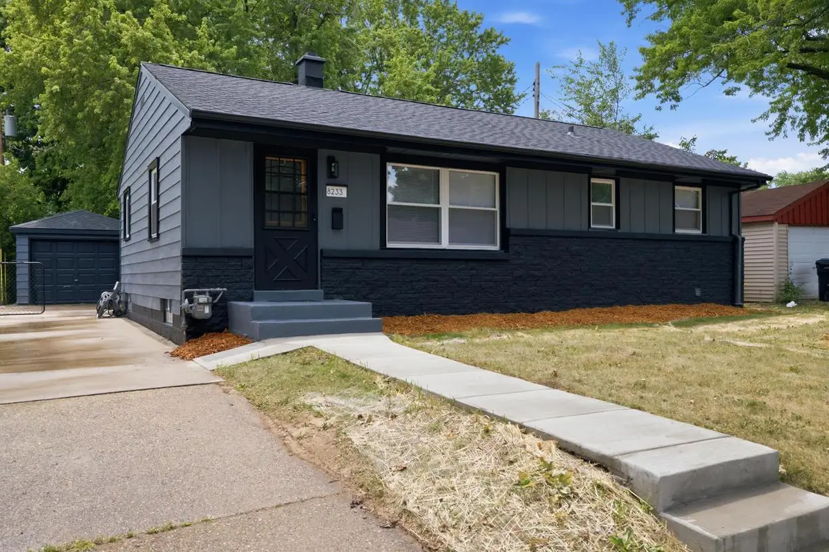 8233 W Lancaster AVENUE, Milwaukee, WI 53218 - #1