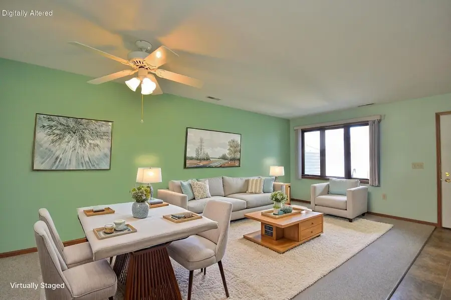 306 Hartford SQUARE #3, Hartford, WI 53027 - #3