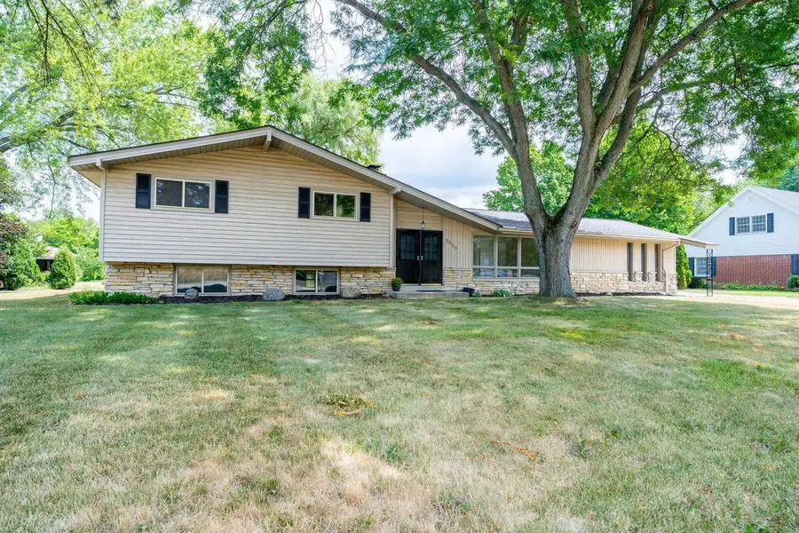 2050 Mt Kisco DRIVE, Elm Grove, WI 53122 - #2