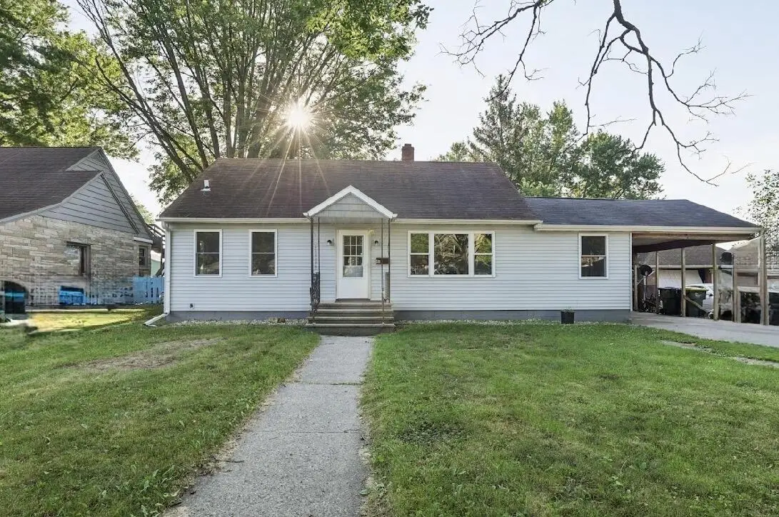 531 Ellinwood AVENUE, Reedsburg, WI 53959 - #1