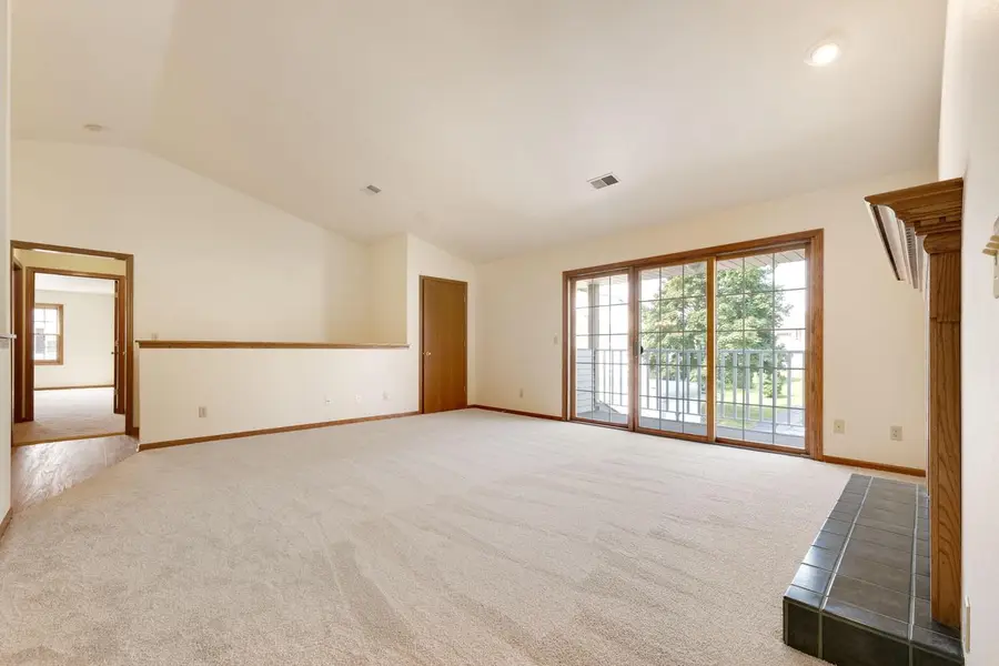 206 Bur Oak LANE #C, Grafton, WI 53024 - #3