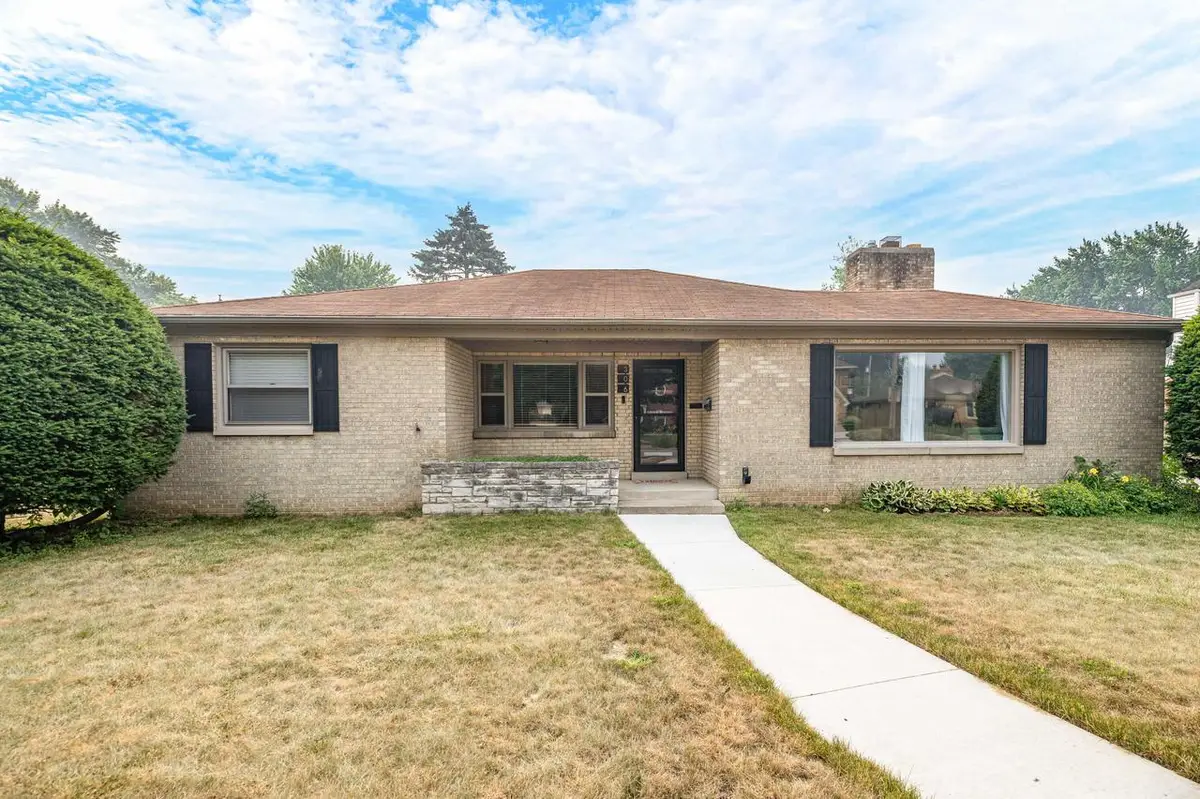 306 N Pinecrest STREET, Milwaukee, WI 53208 - #1