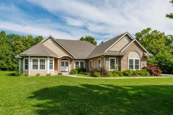 W209N11385 Reger COURT, Germantown, WI 53022