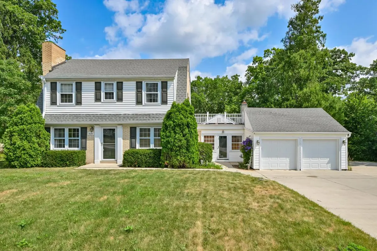7620 W Drexel AVENUE, Franklin, WI 53132 - #1