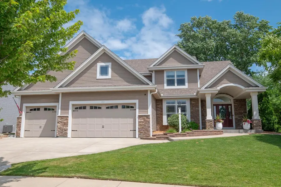 1311 Prairie Creek BOULEVARD, Oconomowoc, WI 53066 - #2