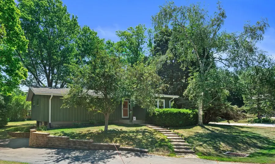 4880 S 37th STREET, Greenfield, WI 53221 - #2
