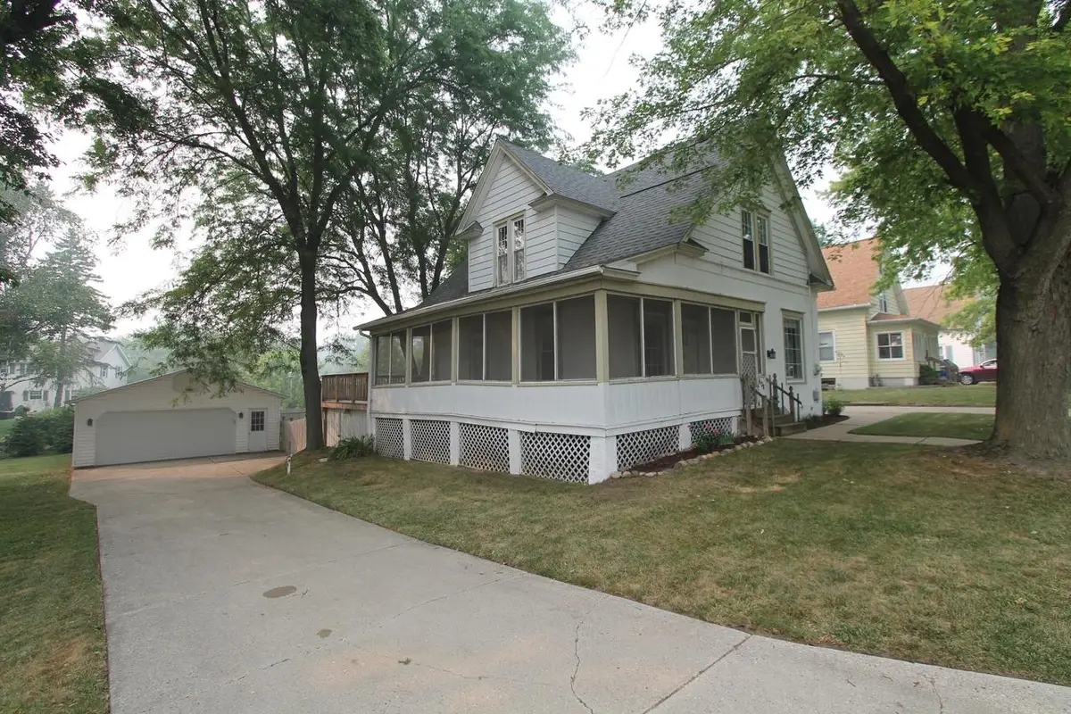 608 S Browns Lake DRIVE, Burlington, WI 53105 - #1