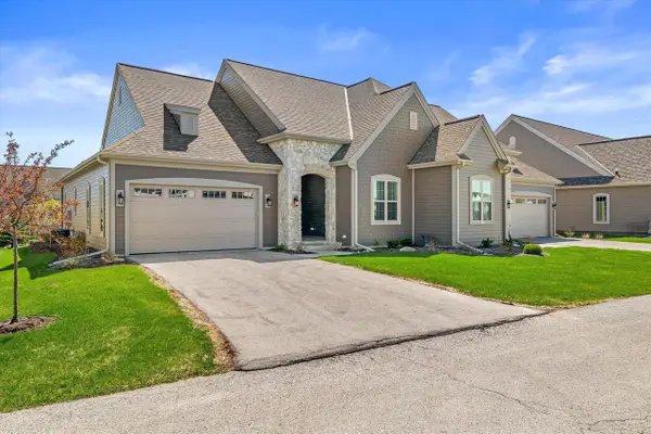 1615 Belmont LANE #50, Oconomowoc, WI 53066