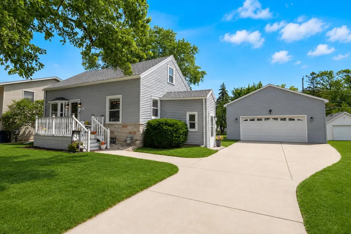 3526 S 83rd STREET, Milwaukee, WI 53220 - #1