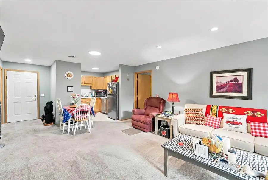 140 W Commerce BOULEVARD #206, Slinger, WI 53086 - #3