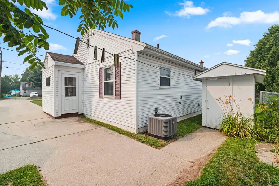3316 Kete STREET, Manitowoc, WI 54220 - #2