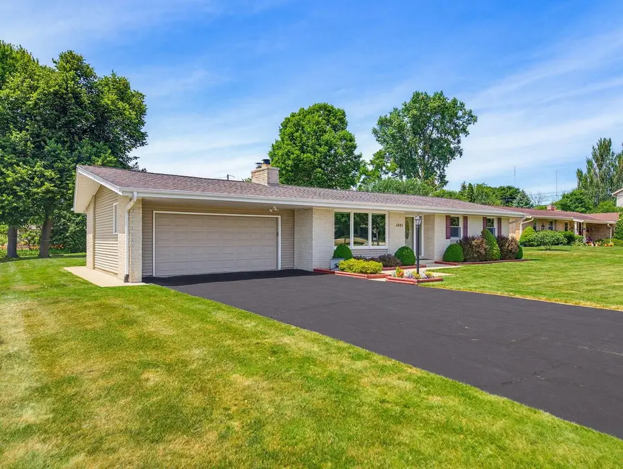 4921 S 123rd STREET, Milwaukee, WI 53228 - #2