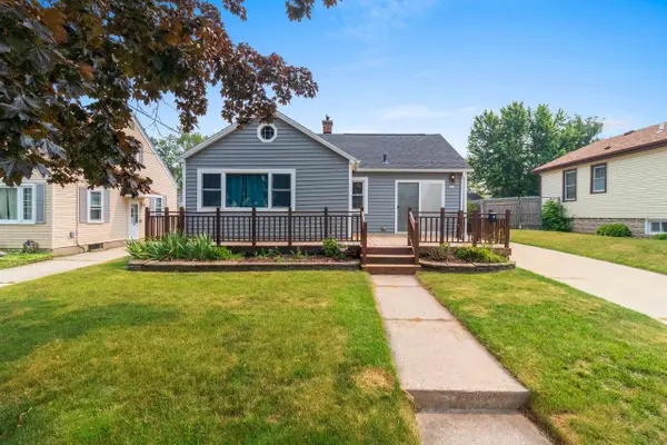 825 Summit STREET, Manitowoc, WI 54220