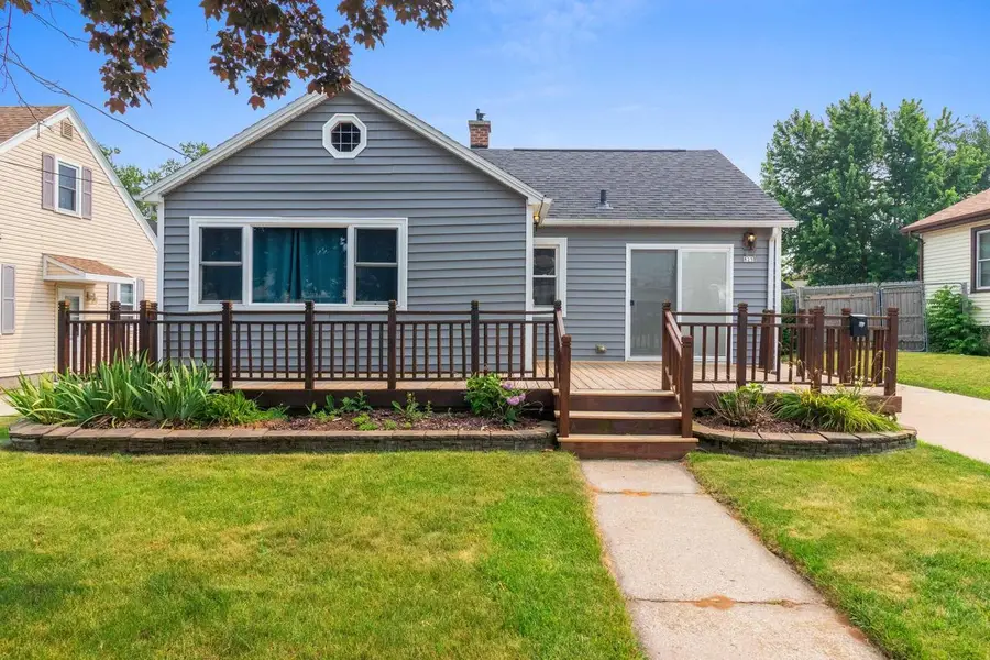 825 Summit STREET, Manitowoc, WI 54220 - #2