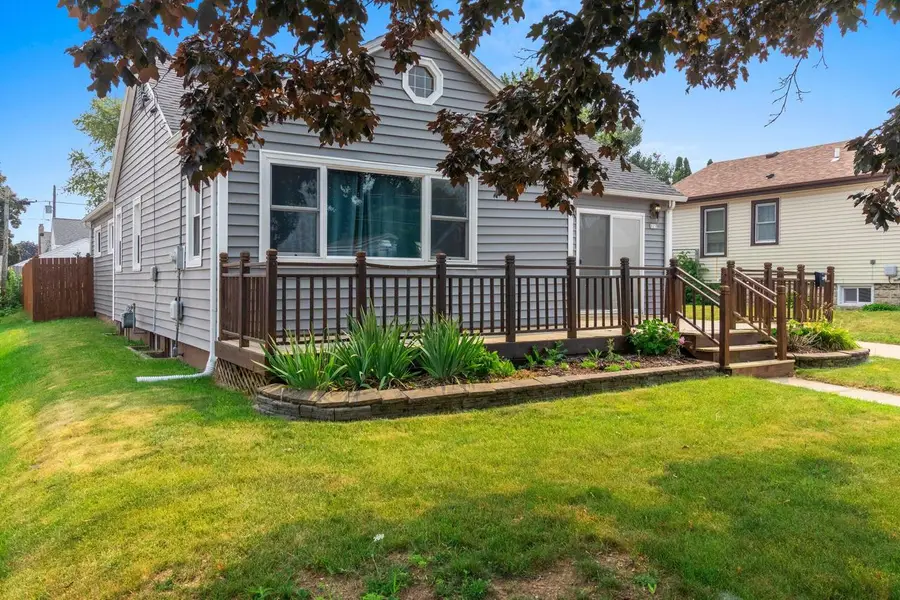 825 Summit STREET, Manitowoc, WI 54220 - #3