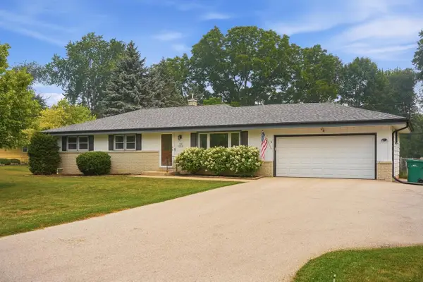 N52W15412 El Rio DRIVE, Menomonee Falls, WI 53051