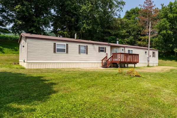 S1215 State Hwy 162, Coon Valley, WI 54623