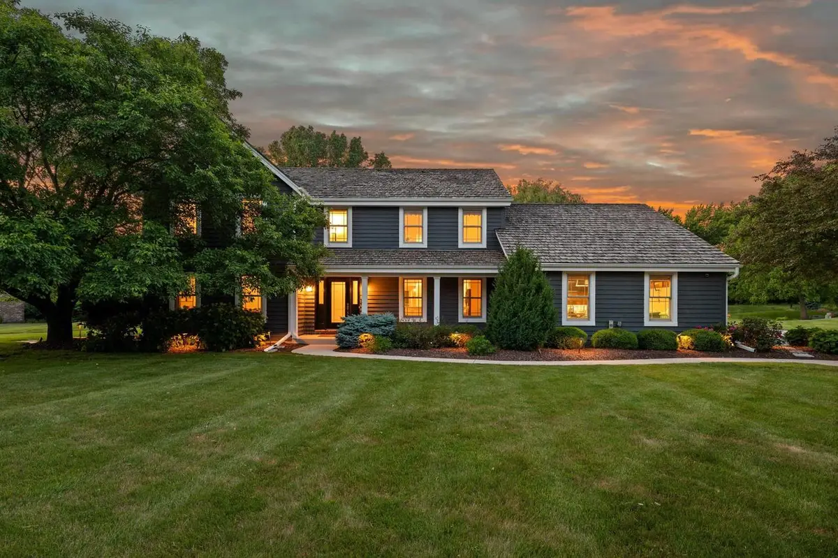 11912 N Lantern LANE, Mequon, WI 53092 - #1