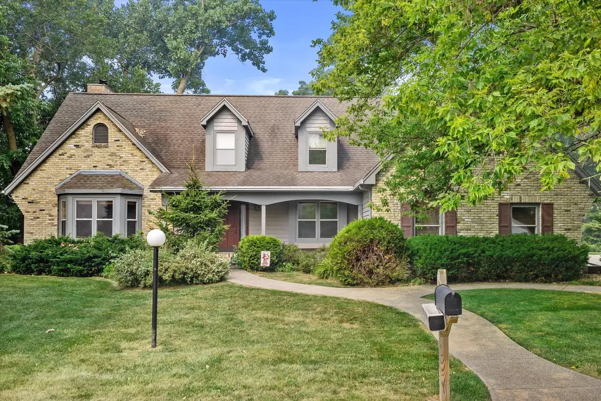 3819 Canada Goose CROSSING, Racine, WI 53403 - #1
