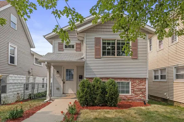 3750 E Barnard AVENUE, Cudahy, WI 53110