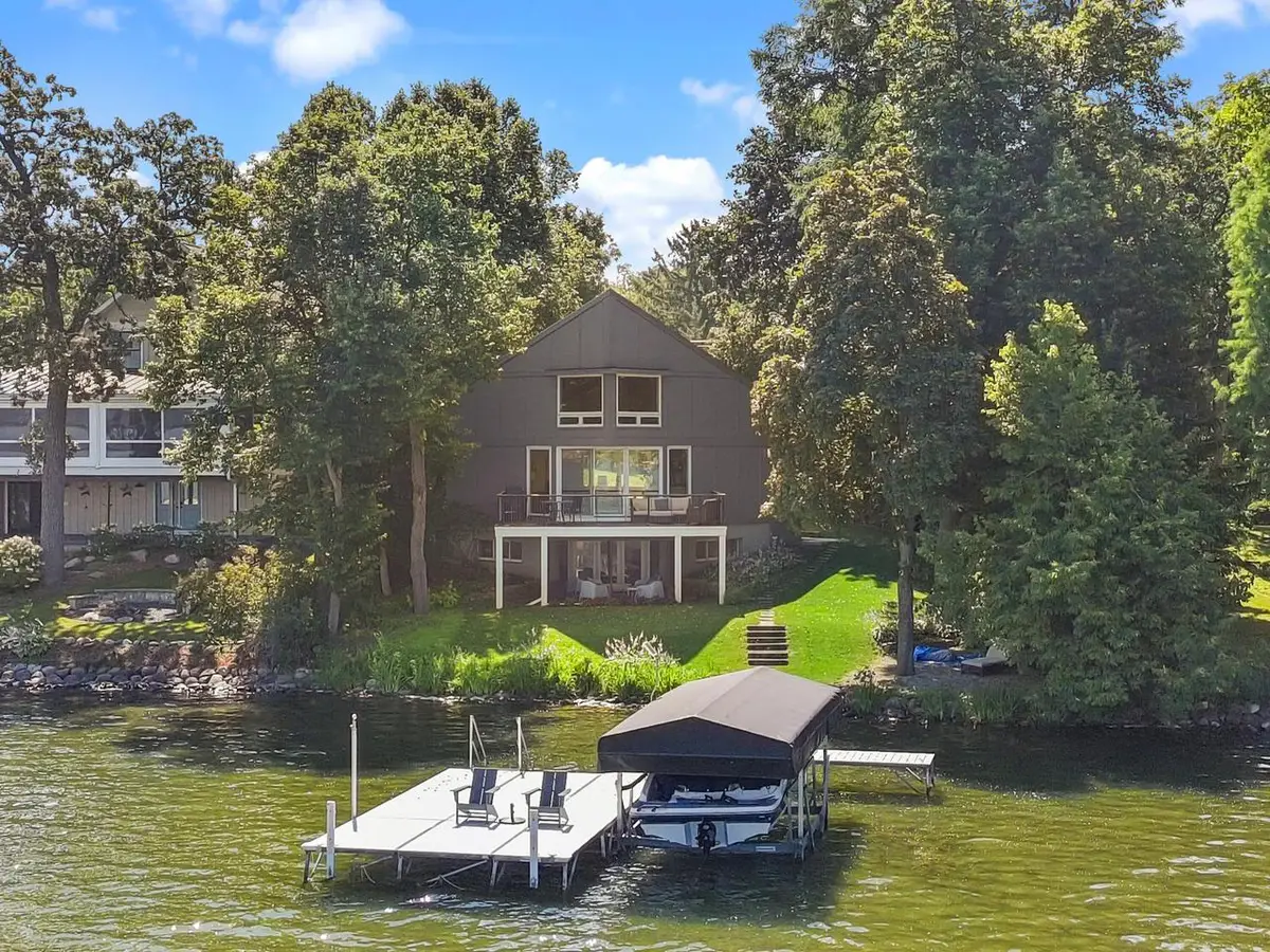 3015 E Lake Shore DRIVE, Twin Lakes, WI 53181 - #1