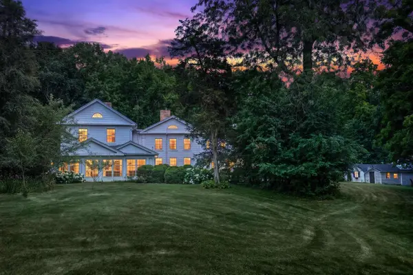 1201 S Waterville ROAD, Summit, WI 53066