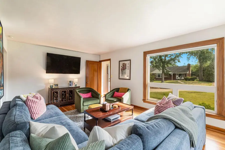 5655 N Paradise LANE, Glendale, WI 53209 - #2