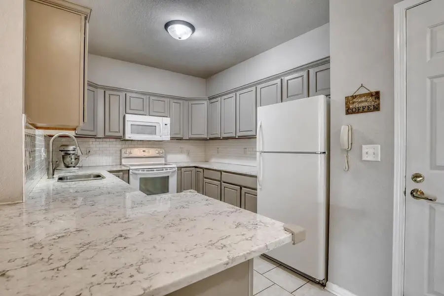 13060 W Bluemound ROAD #108, Elm Grove, WI 53122 - #2