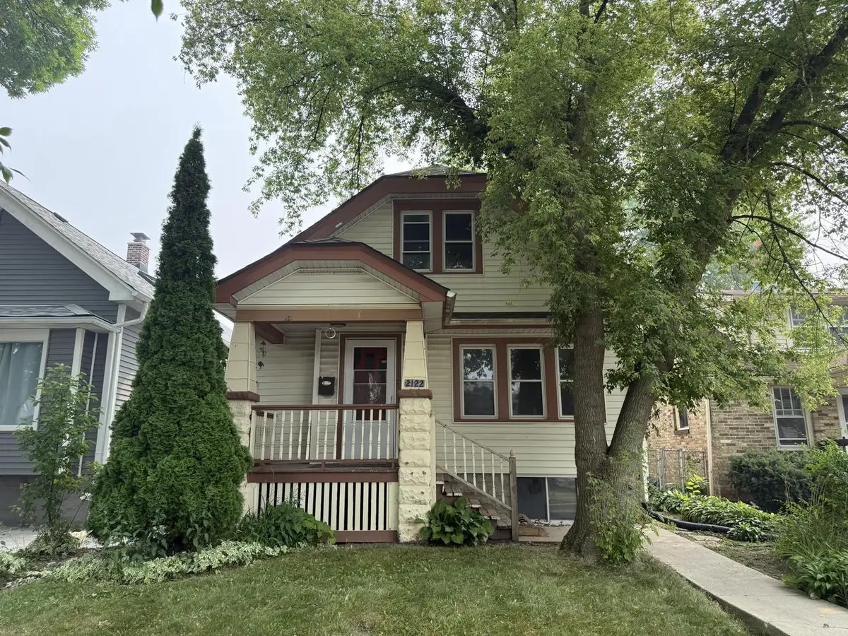 2122 S 77th STREET, West Allis, WI 53219 - #1