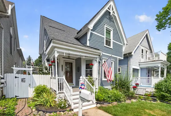3463 N Bartlett AVENUE, Milwaukee, WI 53211