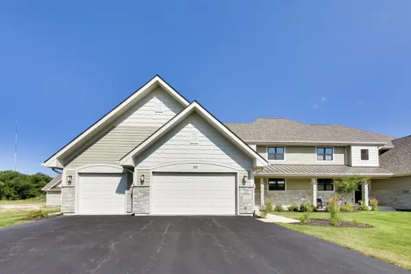 713 Greenview CIRCLE, Lake Geneva, WI 53147