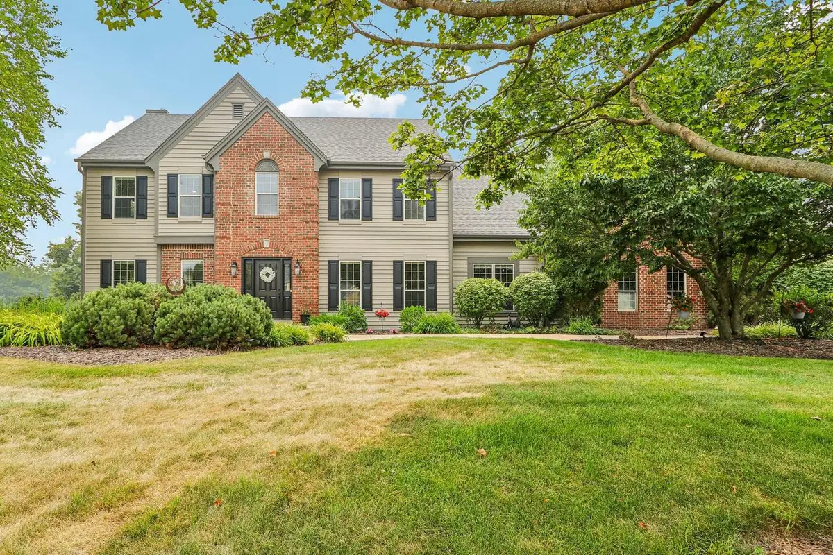 308 Copperfield DRIVE, Delafield, WI 53018 - #1