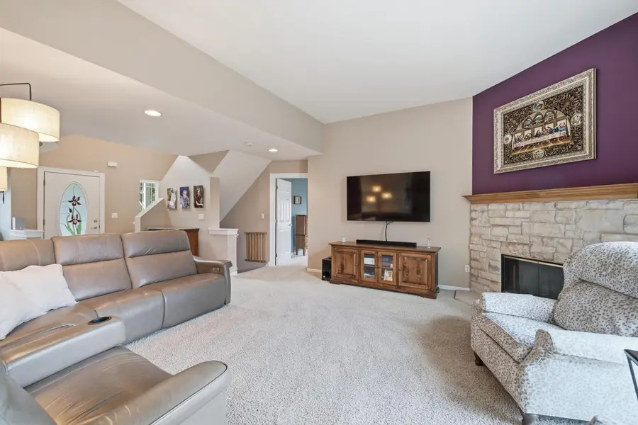 1000 Parkton DRIVE, Waukesha, WI 53189 - #3