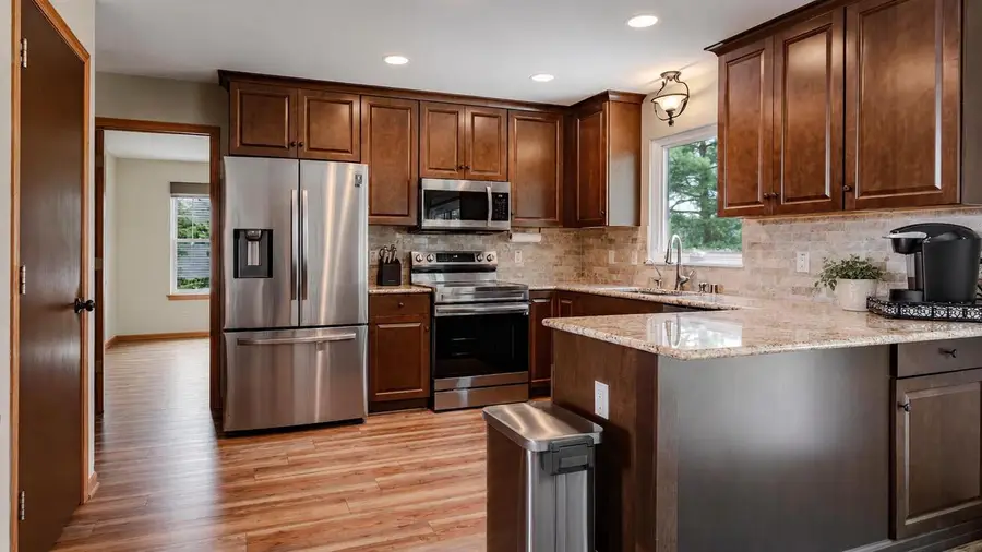28720 Sunflower LANE, Waterford, WI 53185 - #2