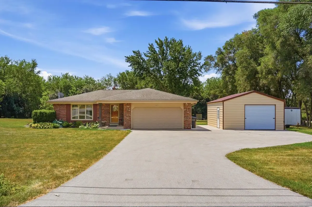 S58W29985 McFarlane ROAD, Mukwonago, WI 53149 - #1
