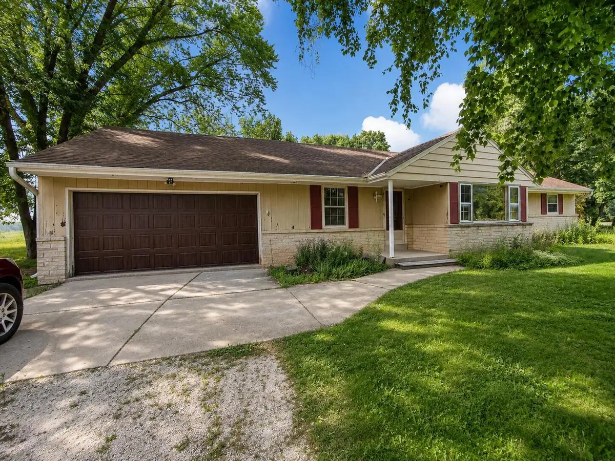 5102 W Arrowwood ROAD, Mequon, WI 53092 - #1