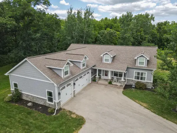 18828 Martin DRIVE, Union Grove, WI 53182