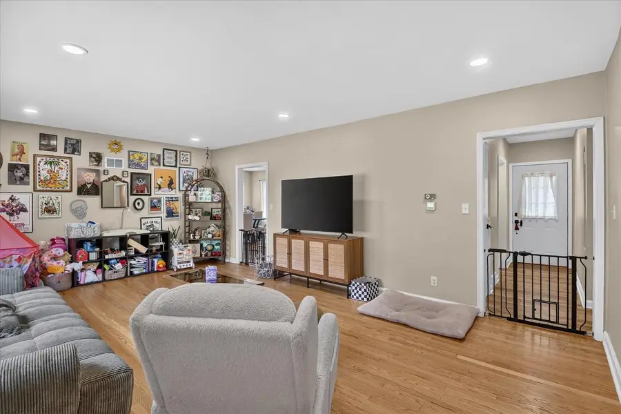 7820 W Bradley ROAD, Milwaukee, WI 53223 - #2