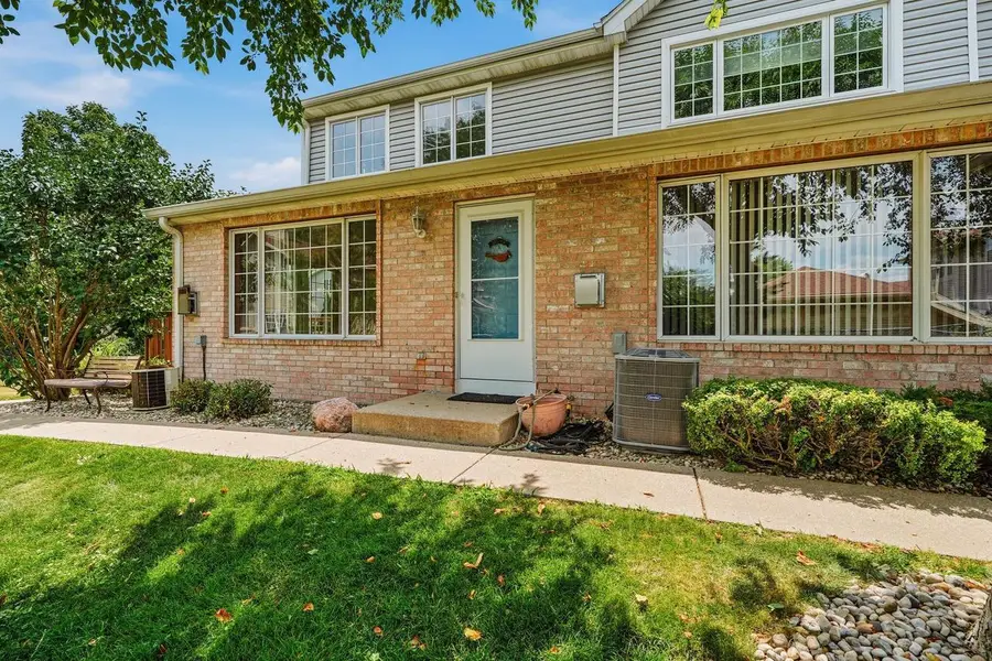 10050 W Whitnall Edge DRIVE #A, Franklin, WI 53132 - #3