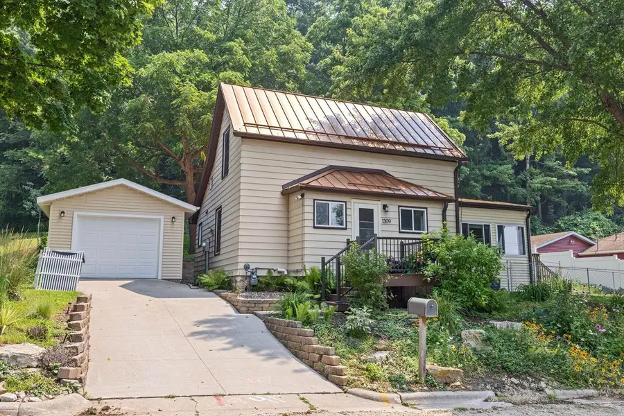 1309 31st PLACE S, La Crosse, WI 54601 - #2