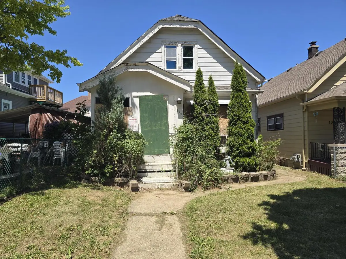 1330 W Euclid AVENUE, Milwaukee, WI 53215 - #1