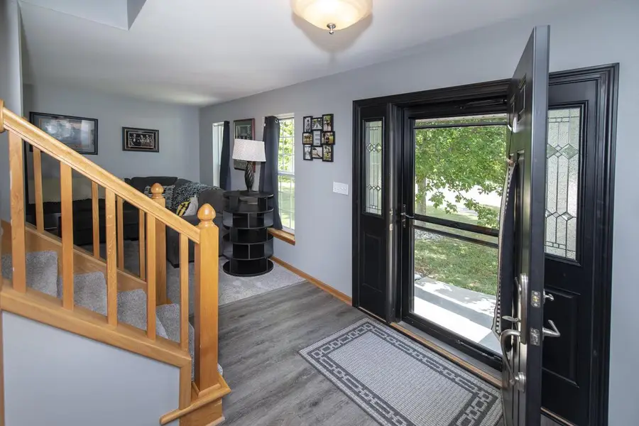 914 Michael COURT, Elkhorn, WI 53121 - #3
