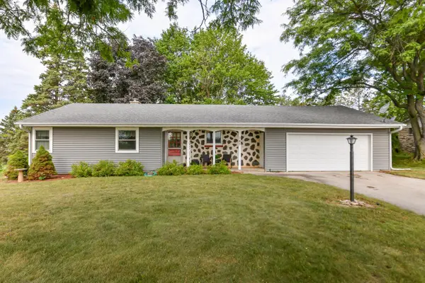147 Hilldale DRIVE, Hartford, WI 53027