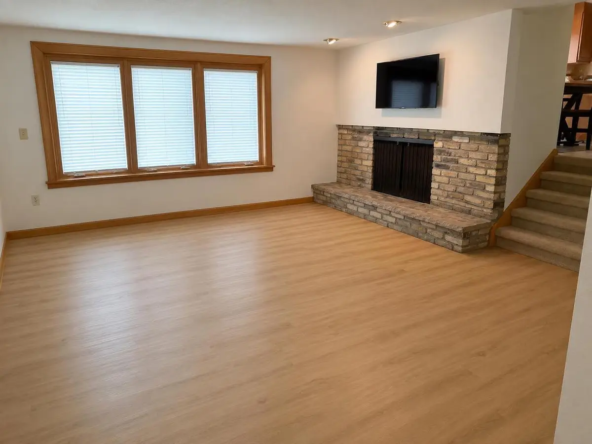W154N8105 Elm LANE, Menomonee Falls, WI 53051 - #1