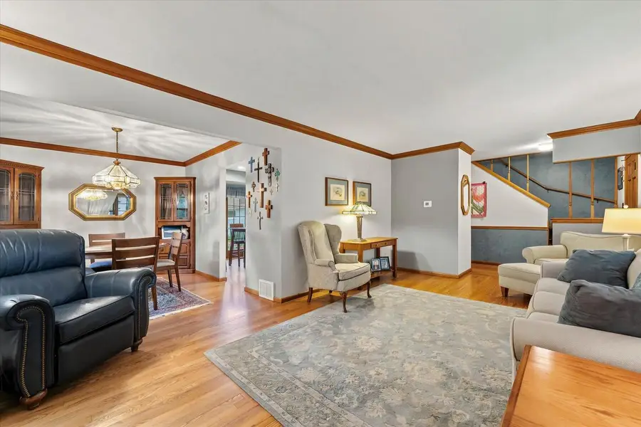 W66N394 Kennedy AVENUE, Cedarburg, WI 53012 - #3