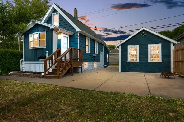 2202 S 68th STREET, West Allis, WI 53219