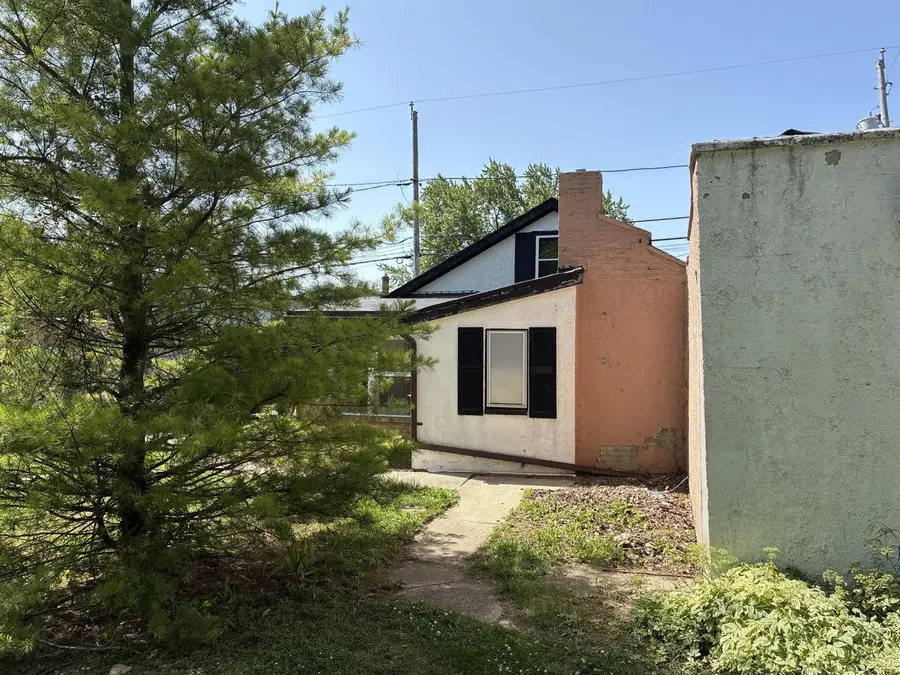 1719 Milwaukee AVENUE, South Milwaukee, WI 53172 - #3